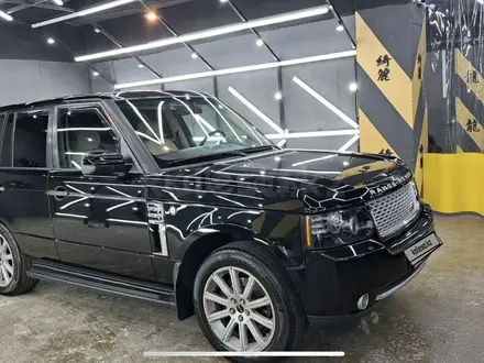 Land Rover Range Rover 2006 года за 8 000 000 тг. в Алматы – фото 2