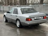 Mercedes-Benz E 230 1991 года за 1 900 000 тг. в Караганда – фото 3