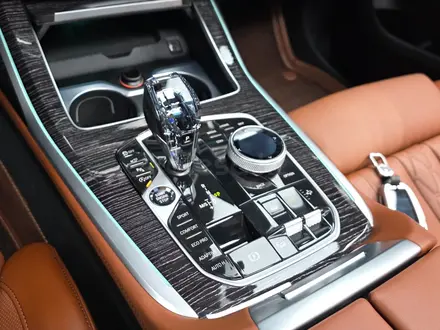 BMW X7 XDrive 40i 2022 года за 47 000 000 тг. в Астана – фото 13