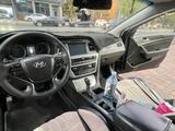 Hyundai Sonata 2015 годаүшін7 000 000 тг. в Шымкент – фото 5