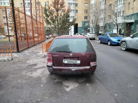 Volkswagen Passat 2001 года за 1 800 000 тг. в Астана – фото 2