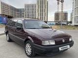 Volkswagen Passat 1993 годаfor2 600 000 тг. в Шымкент