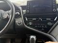 Toyota Camry 2023 года за 14 300 000 тг. в Актобе – фото 10