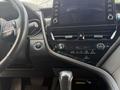 Toyota Camry 2023 года за 14 300 000 тг. в Актобе – фото 17