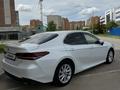 Toyota Camry 2023 года за 14 300 000 тг. в Актобе – фото 22