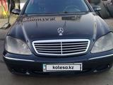 Mercedes-Benz S 320 2001 года за 3 300 000 тг. в Алматы – фото 2