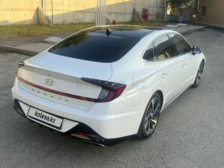 Hyundai Sonata 2022 года за 11 800 000 тг. в Алматы – фото 4