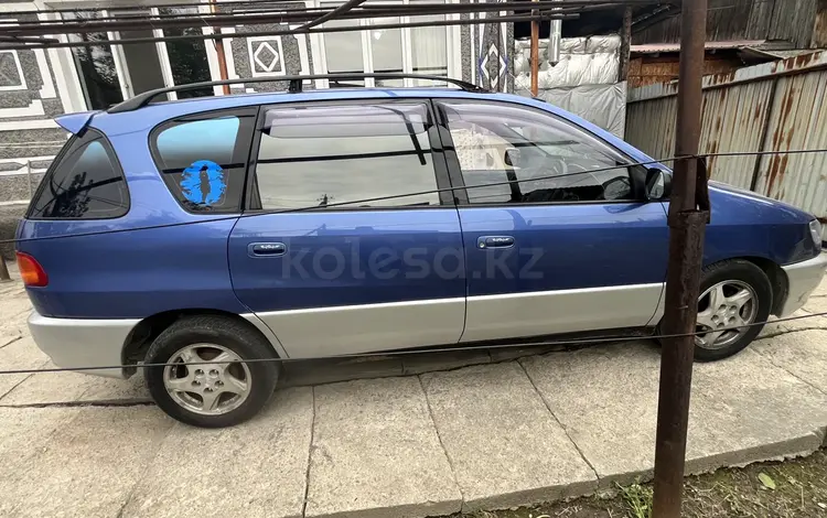 Toyota Ipsum 1997 года за 3 500 000 тг. в Алматы