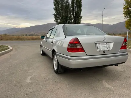 Mercedes-Benz C 220 1996 года за 3 800 000 тг. в Алматы – фото 3