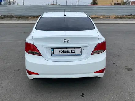 Hyundai Accent 2014 года за 5 500 000 тг. в Атырау – фото 2