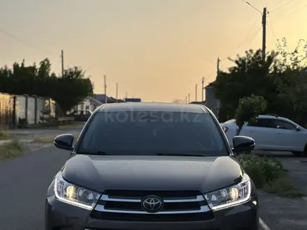 Toyota Highlander 2019 года за 18 500 000 тг. в Шымкент – фото 2