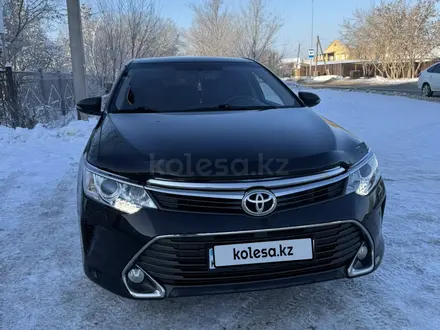 Toyota Camry 2015 года за 13 000 000 тг. в Караганда