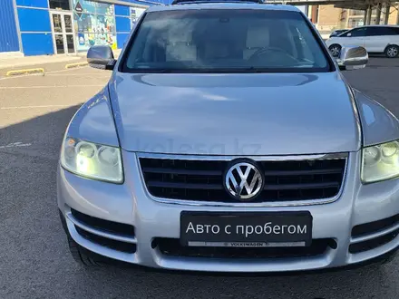 Volkswagen Touareg 2003 года за 3 500 000 тг. в Караганда – фото 13