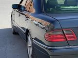 Mercedes-Benz E 320 1998 года за 2 970 000 тг. в Кызылорда – фото 3
