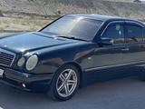 Mercedes-Benz E 320 1998 года за 2 970 000 тг. в Кызылорда – фото 4