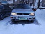 Volkswagen Golf 1993 годаfor1 100 000 тг. в Караганда