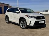 Toyota Highlander 2016 годаүшін16 000 000 тг. в Атырау