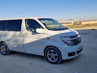 Nissan Elgrand, 2003
