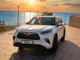Toyota Highlander 2022 годаүшін22 500 000 тг. в Актау
