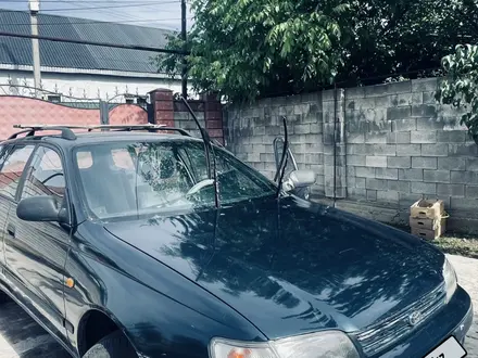 Toyota Carina E 1996 года за 1 400 000 тг. в Алматы
