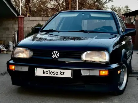 Volkswagen Golf 1996 года за 2 000 000 тг. в Алматы – фото 15
