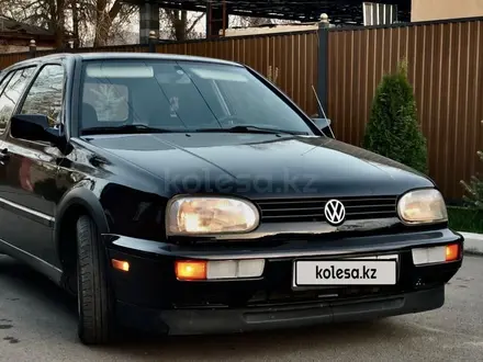 Volkswagen Golf 1996 года за 2 000 000 тг. в Алматы – фото 9