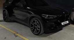 BMW X5 2021 годаfor32 000 000 тг. в Караганда – фото 3