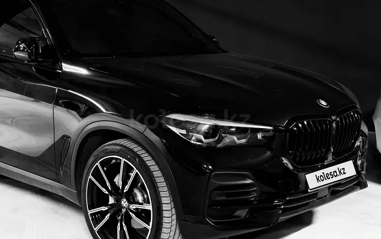 BMW X5 2021 года за 32 000 000 тг. в Караганда