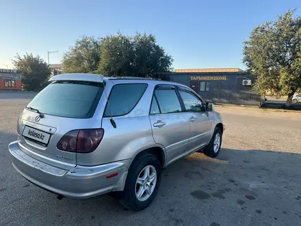 Lexus RX 300 1998 года за 4 100 000 тг. в Актобе – фото 2