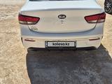 Kia Rio 2021 года за 7 000 000 тг. в Жанаозен – фото 2