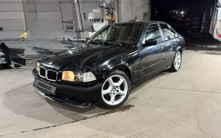 BMW 318 1992 года за 870 000 тг. в Астана