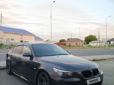 BMW 550 2009 года за 4 000 000 тг. в Атырау – фото 10