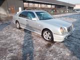 Mercedes-Benz E 200 1997 годаfor2 300 000 тг. в Талдыкорган – фото 3