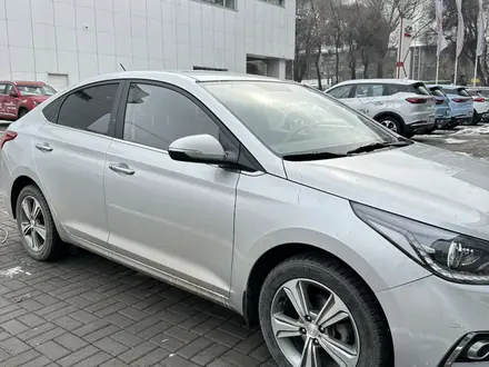 Hyundai Accent 2019 года за 8 000 000 тг. в Алматы