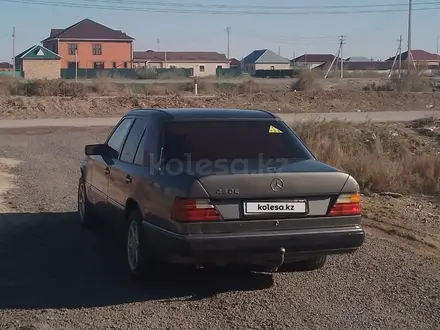 Mercedes-Benz E 230 1991 года за 1 600 000 тг. в Кызылорда