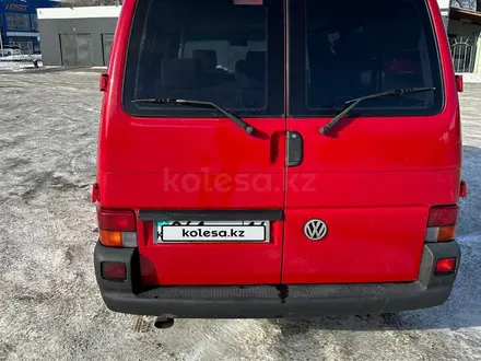 Volkswagen Caravelle 2001 года за 6 000 000 тг. в Павлодар – фото 3