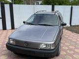 Volkswagen Passat 1993 годаүшін2 350 000 тг. в Астана