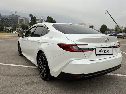 Toyota Camry 2024 года за 20 500 000 тг. в Алматы – фото 2