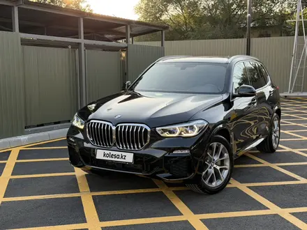 BMW X5 2020 года за 35 000 000 тг. в Астана