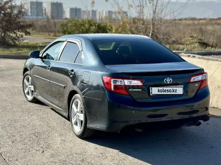 Toyota Camry 2014 года за 7 600 000 тг. в Алматы – фото 3