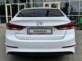 Hyundai Elantra 2018 года за 8 000 000 тг. в Уральск – фото 4