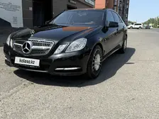 Mercedes-Benz E-Class, 2010
