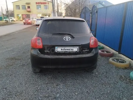 Toyota Auris 2009 года за 4 700 000 тг. в Актобе – фото 3