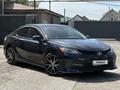 Toyota Camry 2019 года за 9 900 000 тг. в Актобе – фото 6