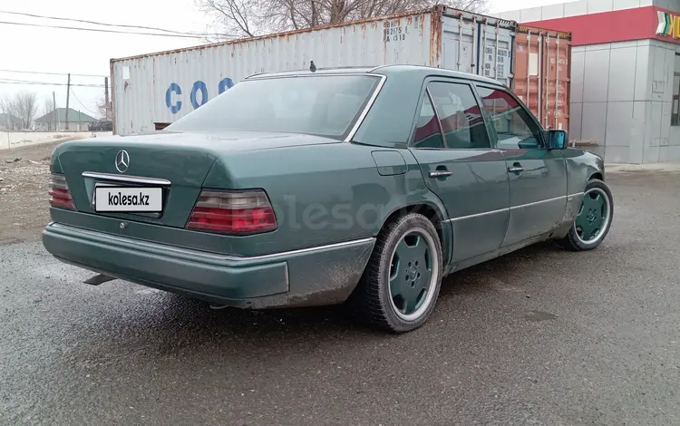 Mercedes-Benz E 260 1990 годаүшін1 400 000 тг. в Шымкент