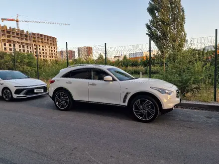 Infiniti QX70 2014 года за 11 800 000 тг. в Шымкент