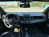 Toyota RAV4 2018 года за 13 300 000 тг. в Актобе – фото 5