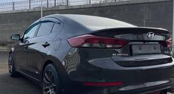 Hyundai Elantra 2018 годаfor8 888 888 тг. в Уральск – фото 2