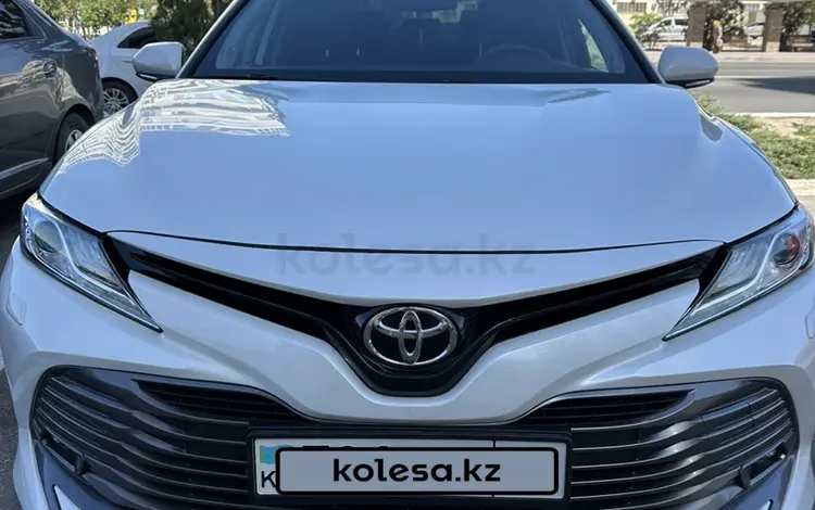 Toyota Camry 2018 года за 14 000 000 тг. в Актау