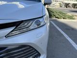 Toyota Camry 2018 года за 14 000 000 тг. в Актау – фото 4